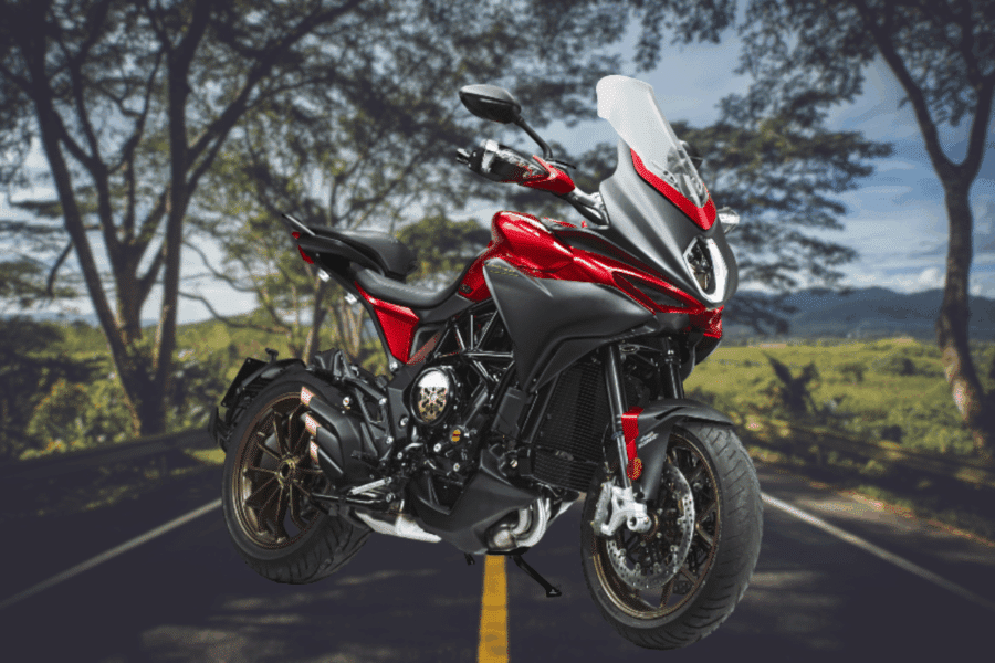 Dix motos à découvrir pour les fans de vitesse et de confort sur route