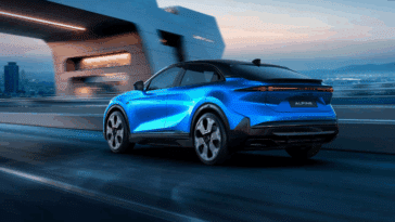 Transmission intégrale, trois moteurs électriques : l'Alpine A390 est une sportive technologique