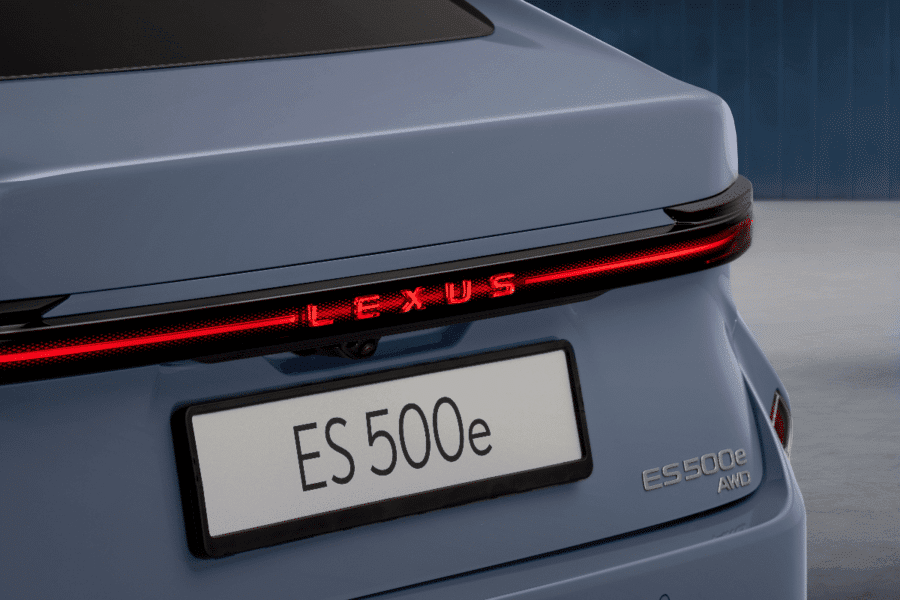 La nouvelle Lexus ES arrive en Europe et elle ne sera pas uniquement en version électrique