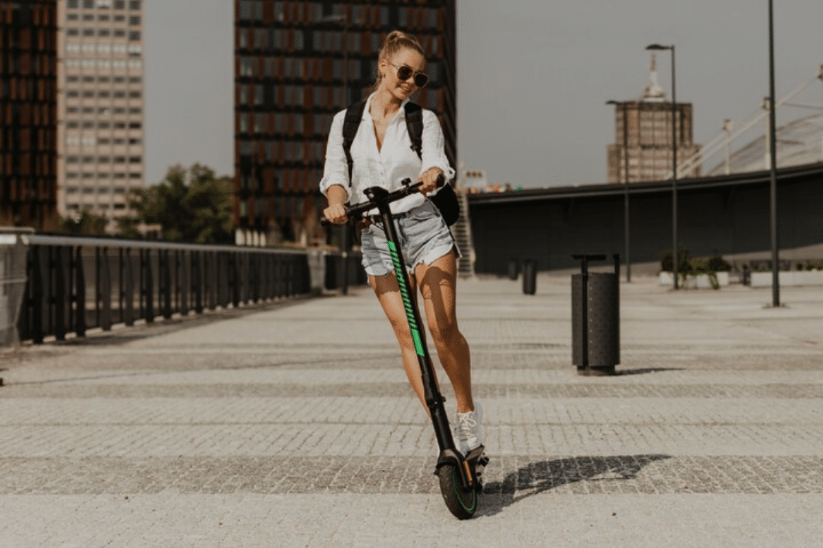 En plus des ordinateurs, Acer conçoit aussi des trottinettes électriques dont l’ES Series 3 !