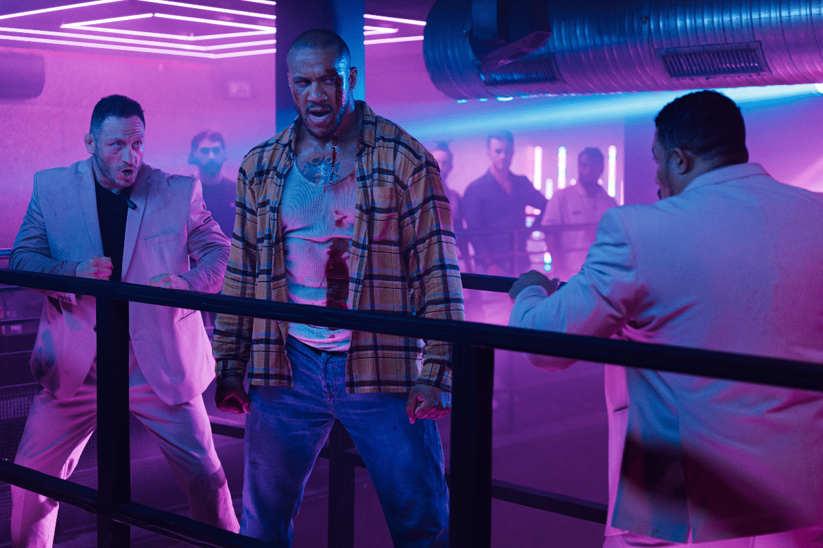 KO, entre rédemption et action, Netflix nous livre un film d'action unique