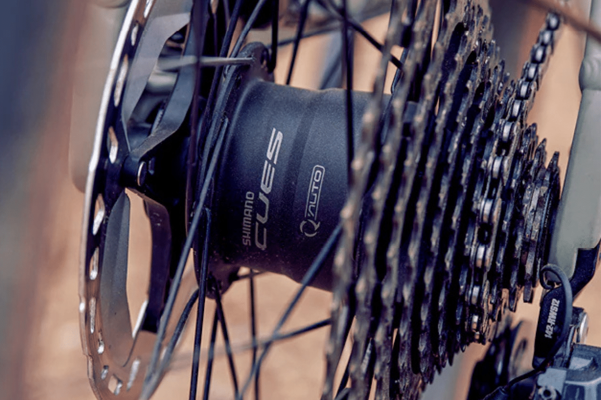Shimano invente une technologie qui élimine la recharge des vélos électriques