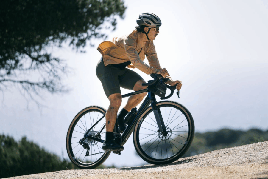 Ce petit moteur de vélo électrique tient dans la paume de votre main !