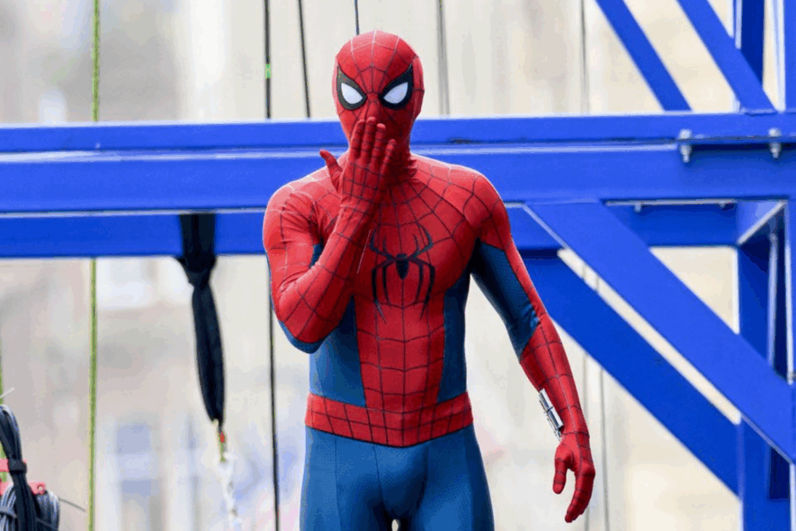Le nouveau look de Spider-Man (Tom Holland) dévoilé : les fans sont surexcités !