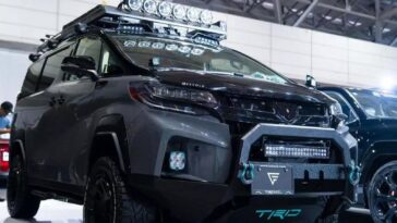 minivan Toyota Land Cruiser