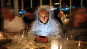 IA Girlfriend Boyfriend au détriment de la famille