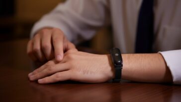 J’ai testé le Plaud NotePin S : l’assistant IA discret qui s’accroche partout