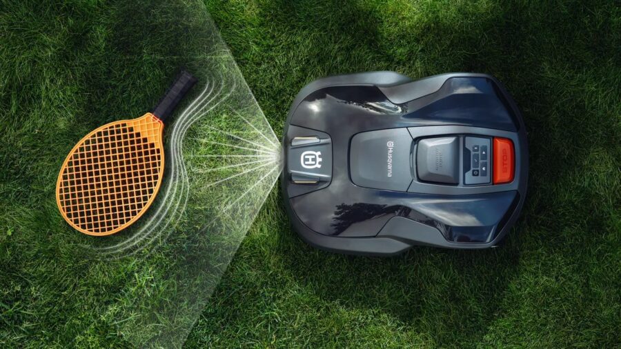 Le capteur d'obstacle du Husqvarna Aspire R6V en action.