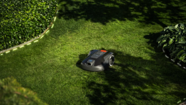 Le robot tondeuse Husqvarna Aspire R6V en action