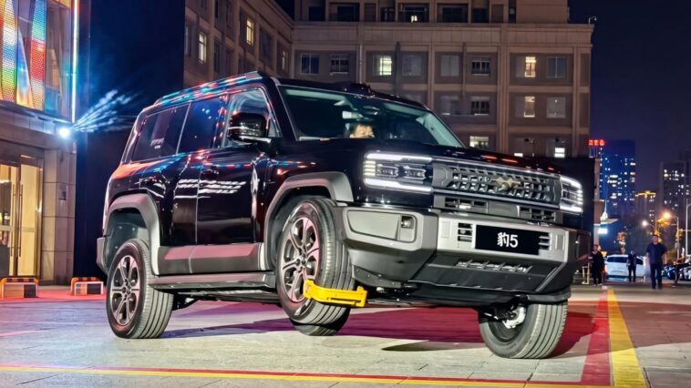 BYD suv sur 3 roues