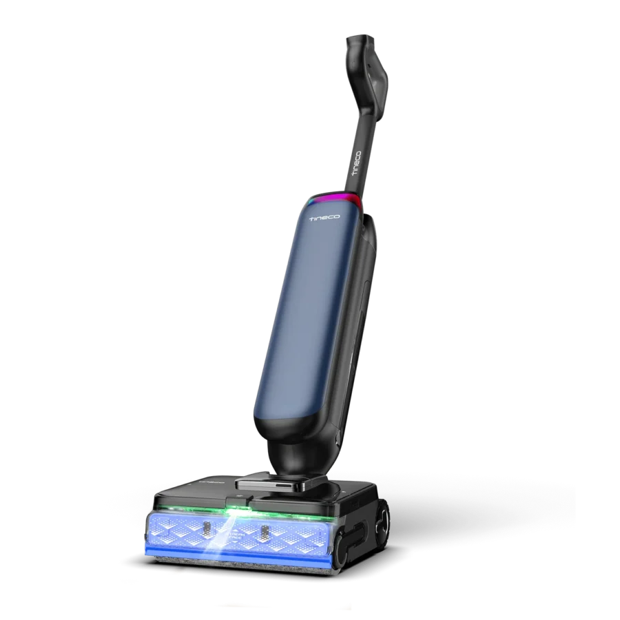 L'aspirateur-laveur sans fil Tineco Station S9 Artist, isolé sur fond blanc, avec sa tête de brosse éclairée en bleu et vaporisant de l'eau