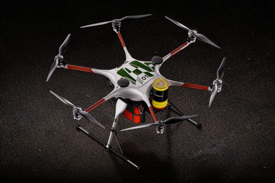 Un drone d’urgence livre un DAE avant l’arrivée des secours