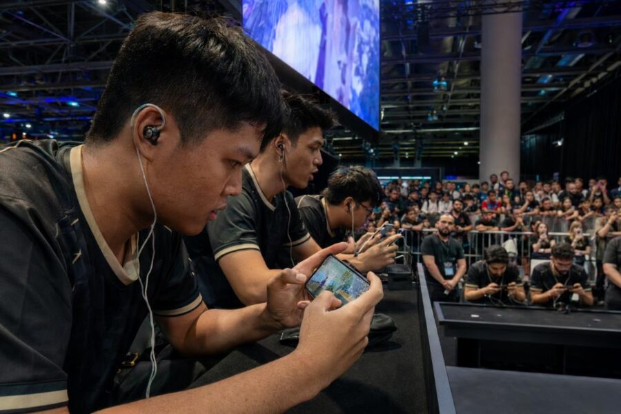 Finale mondiale de jeu mobile sous tension