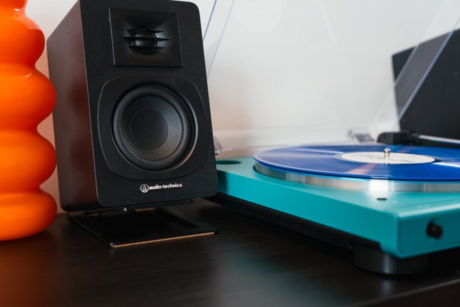La platine Audio-Technica AT-LP60XBTTL vire au turquoise