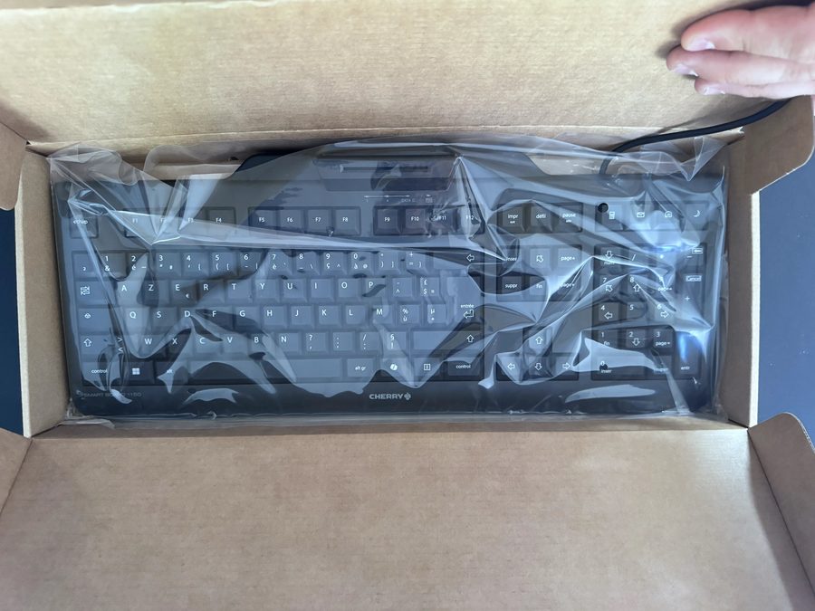 Déballage du clavier sécurisé CHERRY SMART BOARD 1150.