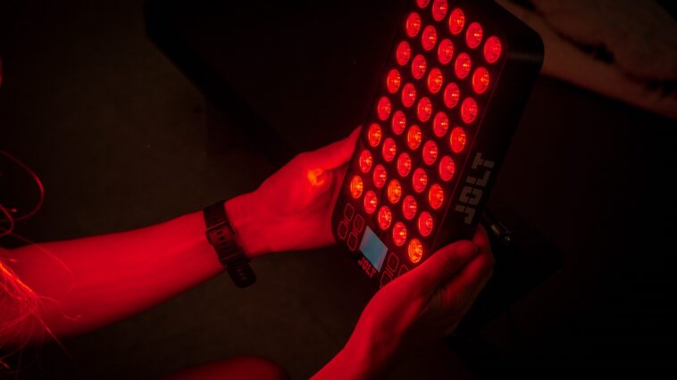 Luminothérapie : JOLT présente ses panneaux Red Light